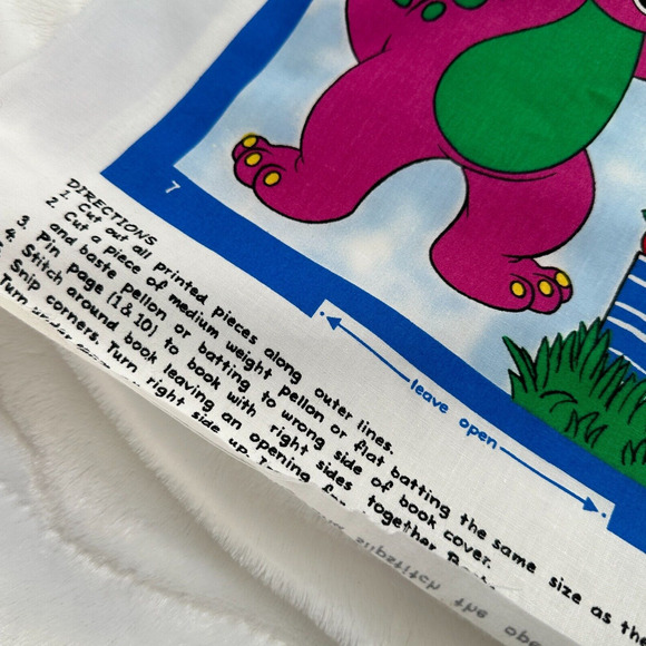 Barney Book of Colors Rainbow Fabric Book Cotton Craft Panel Vintage Cut & Sew - Picture 3 of 10
